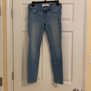 Abercrombie & Fitch light wash jegging